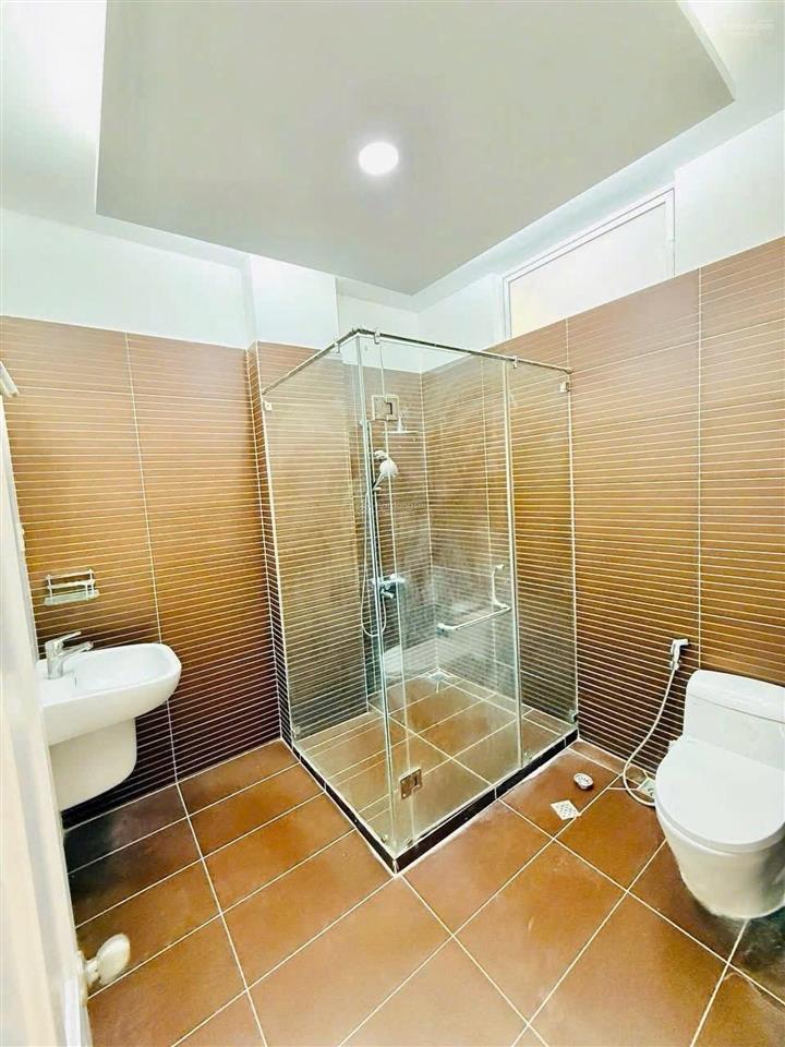 Mặt tiền view công viên  khu tên lửa  gần vành đai trong và đường số 19  nhà thờ phao lô 