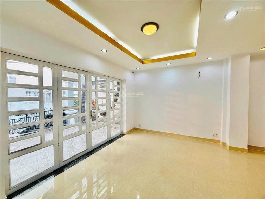 Mặt tiền view công viên  khu tên lửa  gần vành đai trong và đường số 19  nhà thờ phao lô 