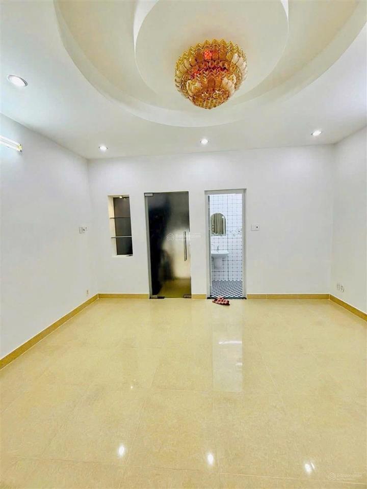Mặt tiền view công viên  khu tên lửa  gần vành đai trong và đường số 19  nhà thờ phao lô 