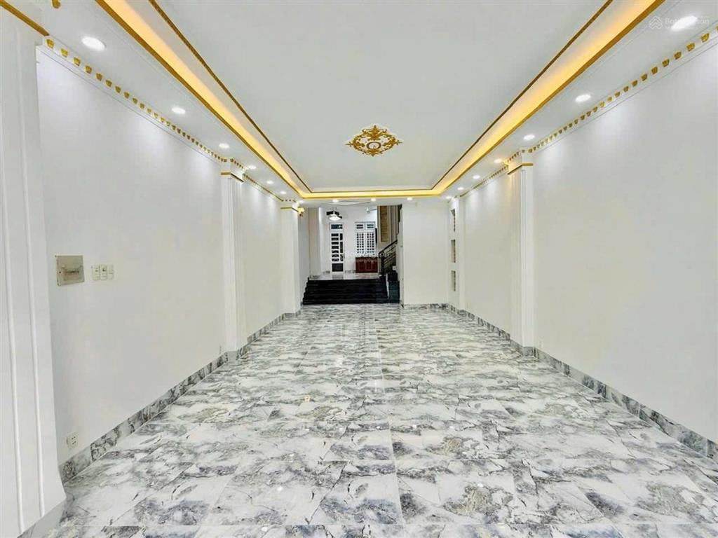 Mặt tiền view công viên  khu tên lửa  gần vành đai trong và đường số 19  nhà thờ phao lô 