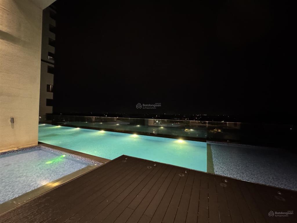 Bán ch 2pn 2wc  2,05 tỷ, view hồ bơi ngày nào cũng như ở resort 5*. giá thật 100%  0926 339 ***