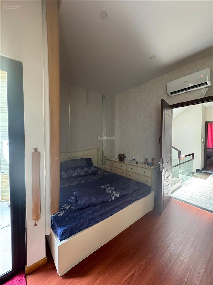 Bán nhà mặt tiền đường d1 bùi quốc khánh giá 5,8 tỷ, 3 tầng full nội thất hiện đại  0926 339 ***