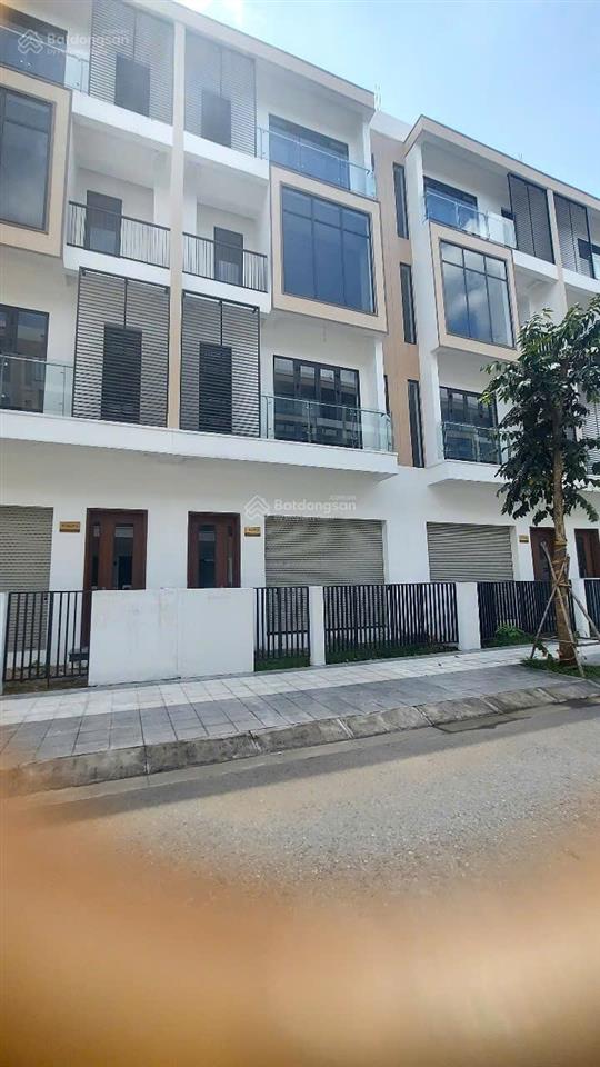 Bán nhà phố t&t long hậu, ngay cạnh phố ẩm thực, trường fpt, bán theo giá của chủ đầu tư