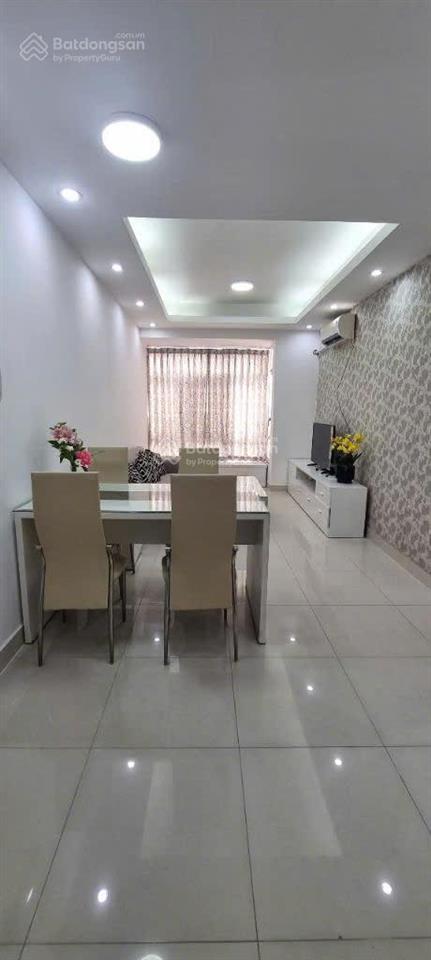 Cần cho thuê căn hộ sky garden 3 pmh q7 ,2pn 2wc 72m2 căn góc ,giá 14tr/th .0911 839 ***