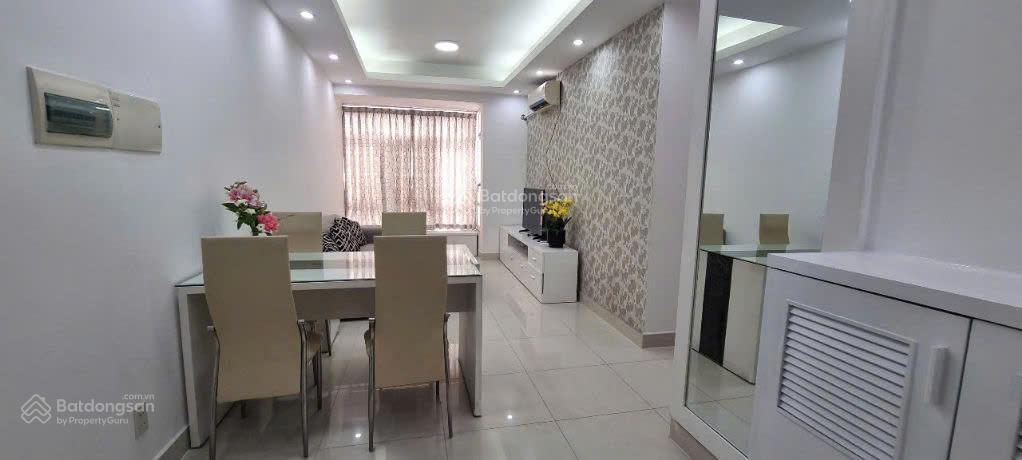 Cần cho thuê căn hộ sky garden 3 pmh q7 ,2pn 2wc 72m2 căn góc ,giá 14tr/th .0911 839 ***
