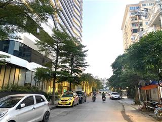 Toà nhà 8 tầng hầm  100m2  phố đỗ nhuận, vỉa hè, cạnh công viên hoà bình, dòng tiền 120tr/tháng