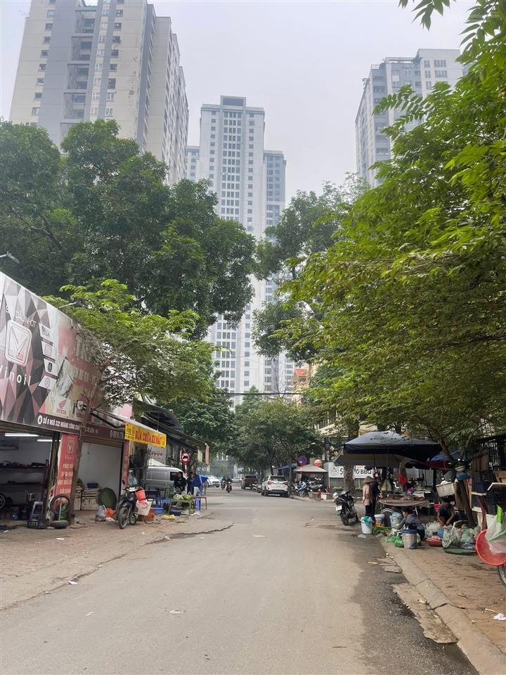 Lô góc 3 thoáng, phân lô cán bộ giáo viên  hoàng công chất, cạnh goldmark city 50m2 mt 4.7 14.9 tỷ