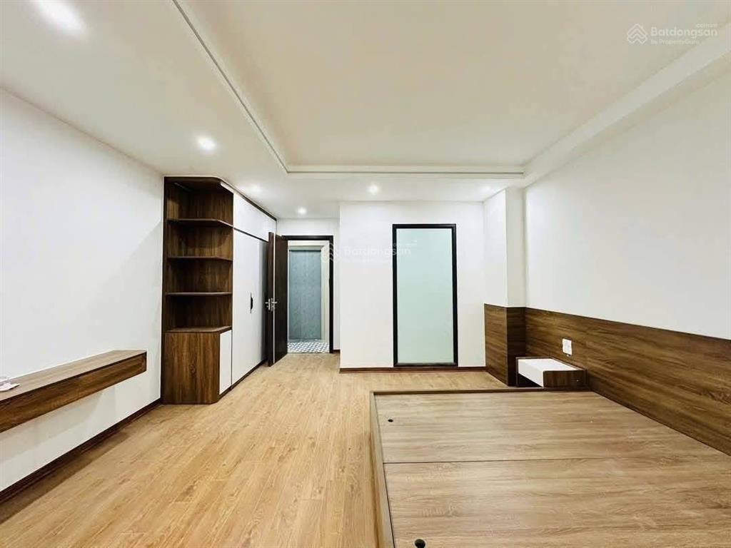 Nhà 6 tầng thang máy  gara oto cạnh kđt goldmark city  phố hồ tùng mậu  thông sàn  40m2 13.5 tỷ