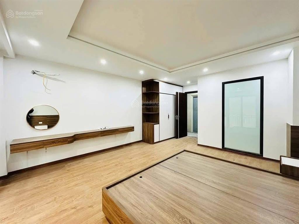 Nhà 6 tầng thang máy  gara oto cạnh kđt goldmark city  phố hồ tùng mậu  thông sàn  40m2 13.5 tỷ
