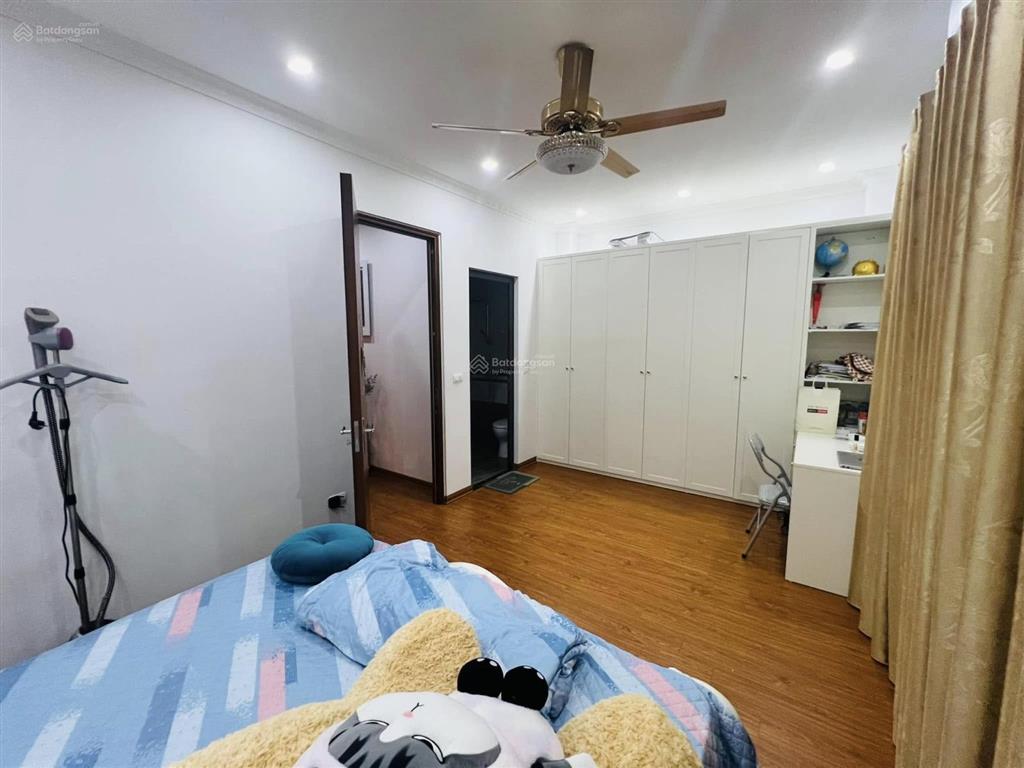 Lô góc  3 mặt oto  ngõ 106 hoàng quốc việt  cạnh kđt starlake 80m2 7 tầng thang máy mt 8.5m 29tỷ