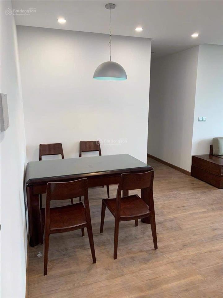 Cho thuê gấp  căn hộ six element  83m2  2pn full đồ  view hồ điều hoà cực đẹp  chỉ 18tr/tháng