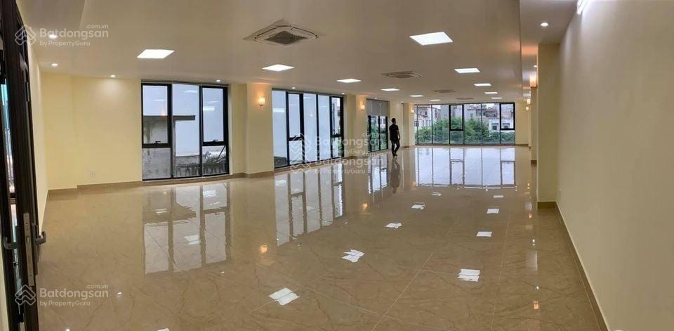 Bán tòa nhà văn phòng 8 tầng xây mới mặt phố ngô gia tự, long biên, hà nội, 315m2