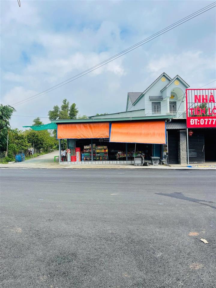 Kẹt tiền bán gấp 605m2 đất kế bên khu công nghiệp becamex, dân cư đông, giá 850 triệu.