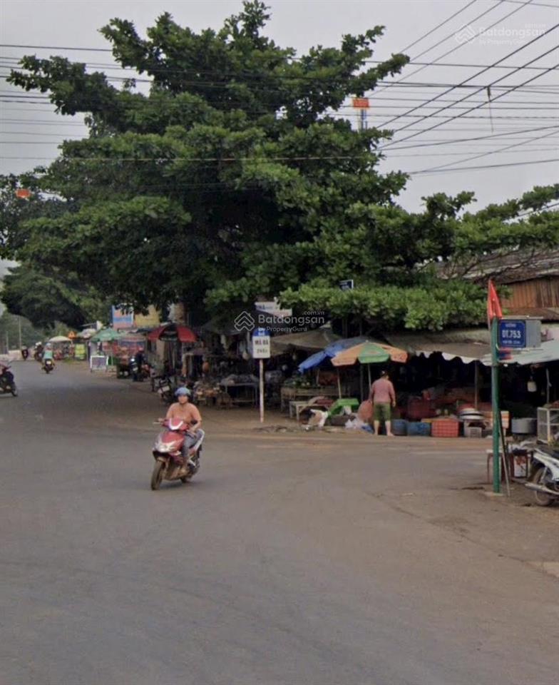Thua lỗ bán gấp lô gốc 738m2 (thổ cư 170m2), dân cư đông, kế bên khu công nghiệp becamex