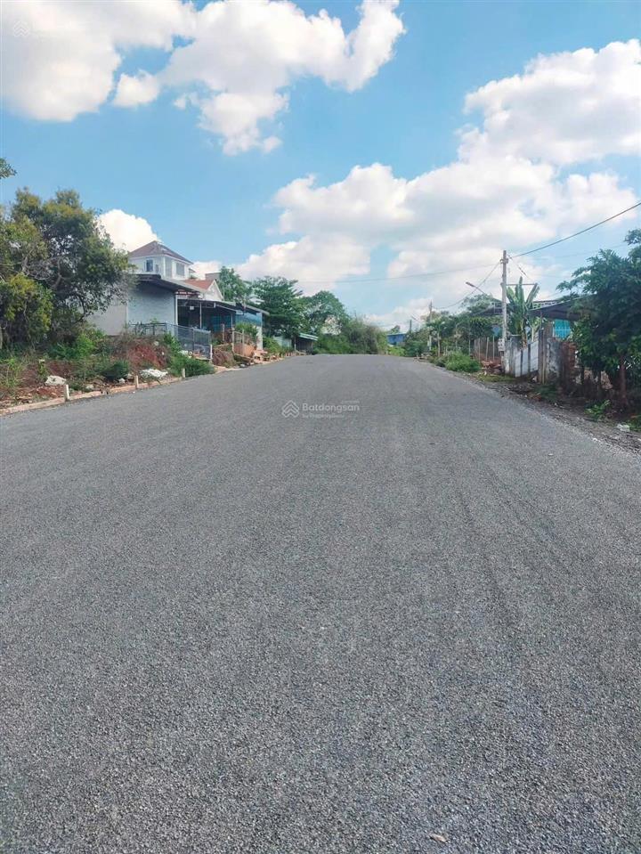 Cần sang nhượng mảnh vườn 2 sào 3 (2392m), dân cư đông, gần khu công nghiệp bình phước.