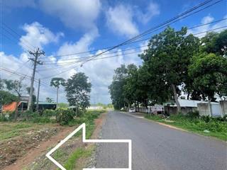 Kẹt tiền bán gấp 400m2 (10x40m), thổ cư 100m2, kế bên khu công nghiệp becamex, dân cư đông