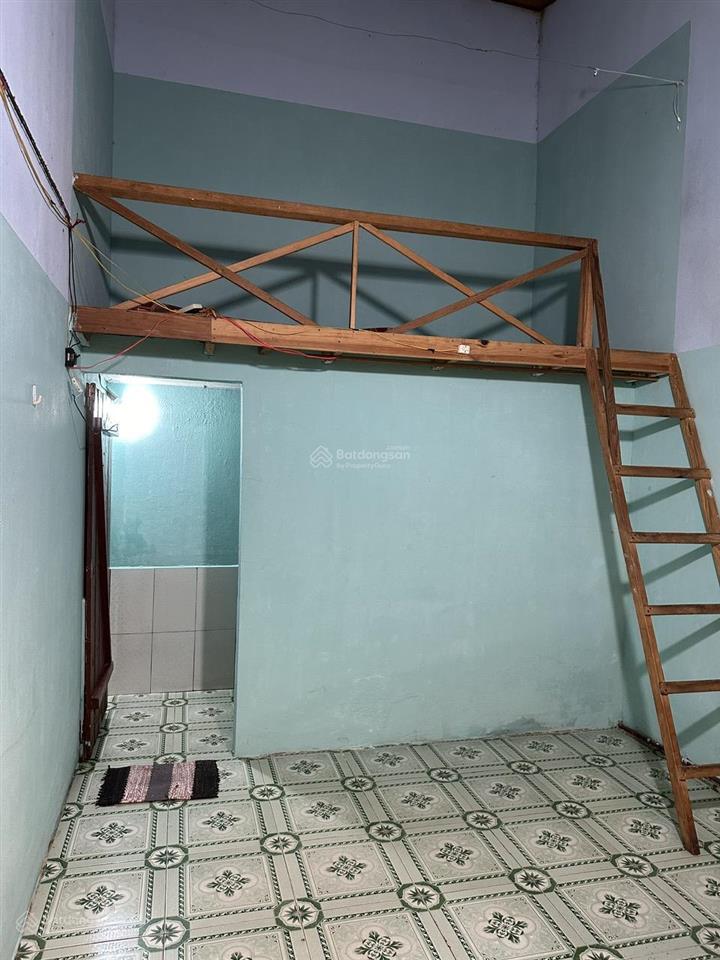 Cho thuê phòng trọ tại đường yersin, phường 9, đà lạt  3x4m  12m² giá 1,6 tr/tháng, có gác lửng