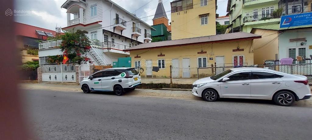 Cho thuê mặt tiền kinh doanh tại đường yersin, phường 9, đà lạt  15x18  264m2 giá 20 triệu/tháng