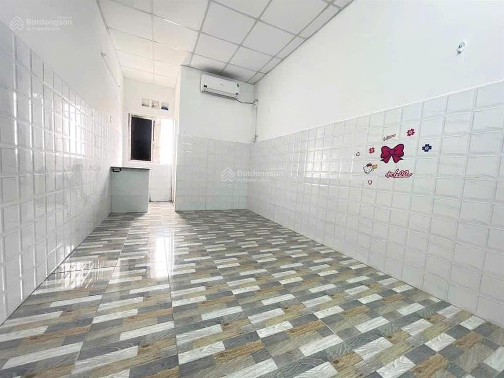 Cho thuê phòng tại 147 nguyễn thị tú, 2,6 triệu/tháng, 0911 662 ***