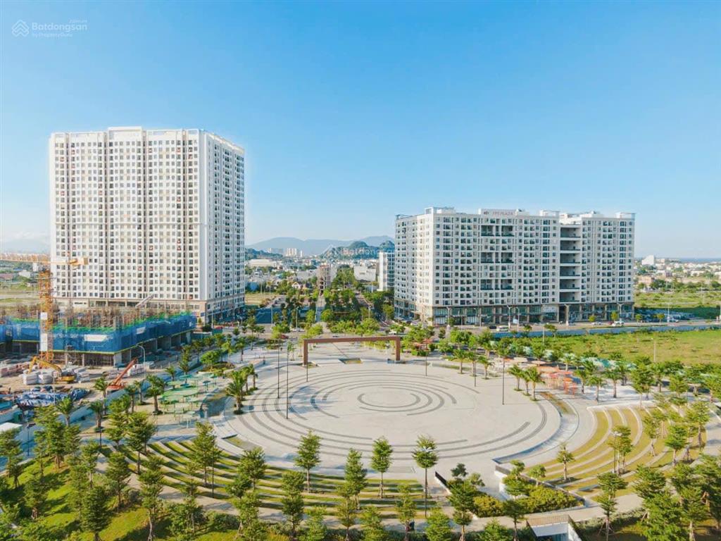 Shophouse fpt nhà 2,5 tầng hướng đông giá tốt thị trường