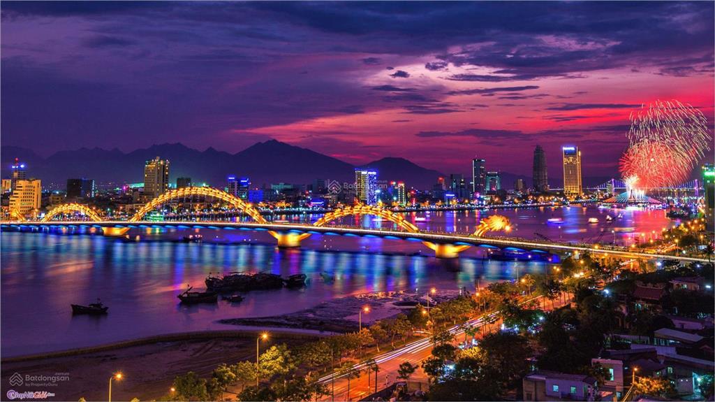 Shophouse fpt nhà 2,5 tầng hướng đông giá tốt thị trường