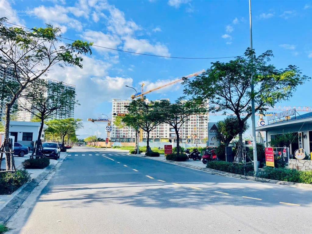 Chỉ 35tr/m2 cho lô đất view công viên ngay cổng đh fpt
