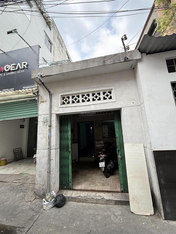 Bán nhà cấp 4, sn 56/53 tô hiến thành, phường 15, quận 10, phúc 0903 647 ***