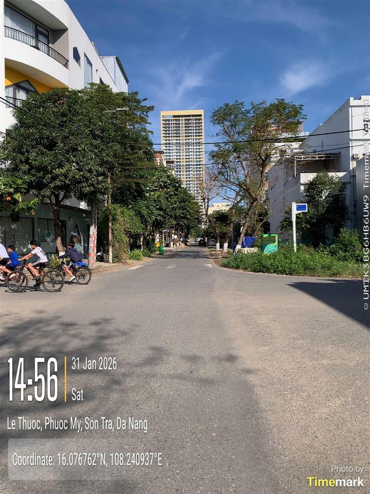 Bán lô góc 2 mt lê thước và hoàng bích sơn, đường 7m5.  0905 982 ***