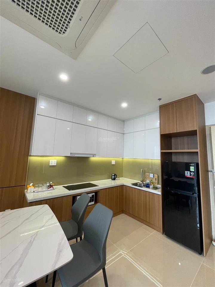 Bán căn hộ 1pn+ sun cosmos panoma 1 có dòng tiền  tầng cao view biển.  0905 982 ***