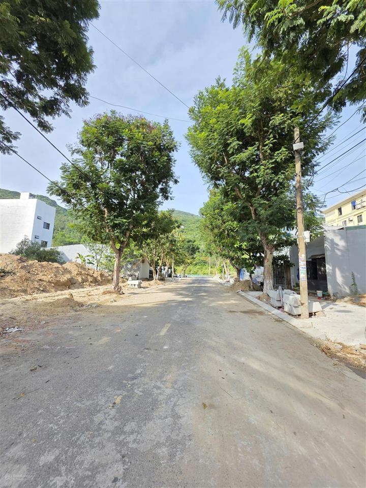 Bán đất 90m2 tại lý tử tấn, 8,9 tỷ, phường thọ quang, quận sơn trà, đà nẵng.  0905 982 ***