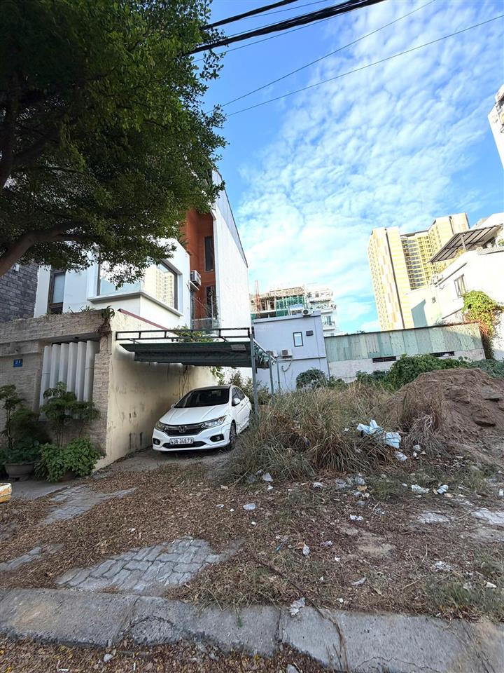 Bán lô đất khuê mỹ đông 11, khu nhà máy cao su, gần biển.  0905 982 ***