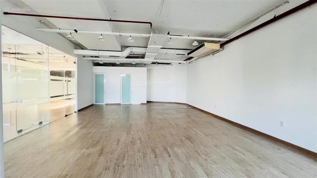Cho thuê sàn văn phòng mặt tiền đường nguyễn văn linh  300m2  hải châu.  0905 982 ***