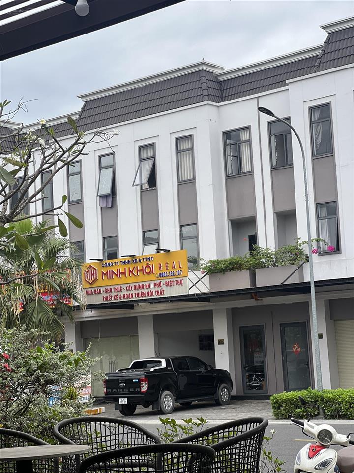 Một trong số ít căn shophouse siêu đẹp 4,5 tỷ hoàn thiện sẵn