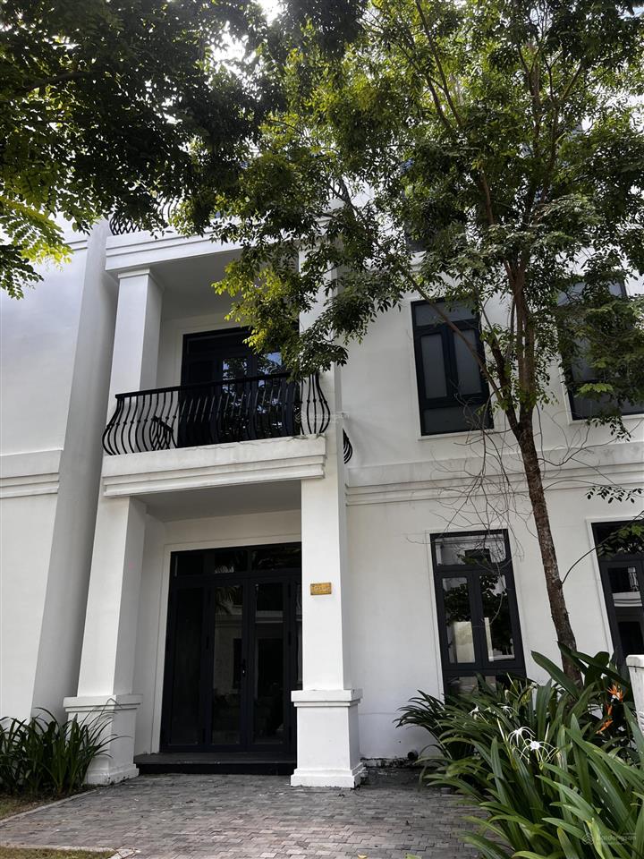 Bán biệt thự west lakes golf giá 2,65 tỷ