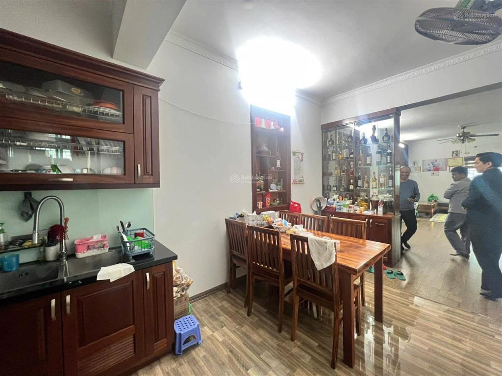 Bán nr 2pn, 2wc, 33m2 tại bắc cầu 3, bồ đề, long biên, 4,2 tỷ