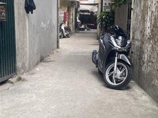 Bán nr 2pn, 2wc, 33m2 tại bắc cầu 3, bồ đề, long biên, 4,2 tỷ