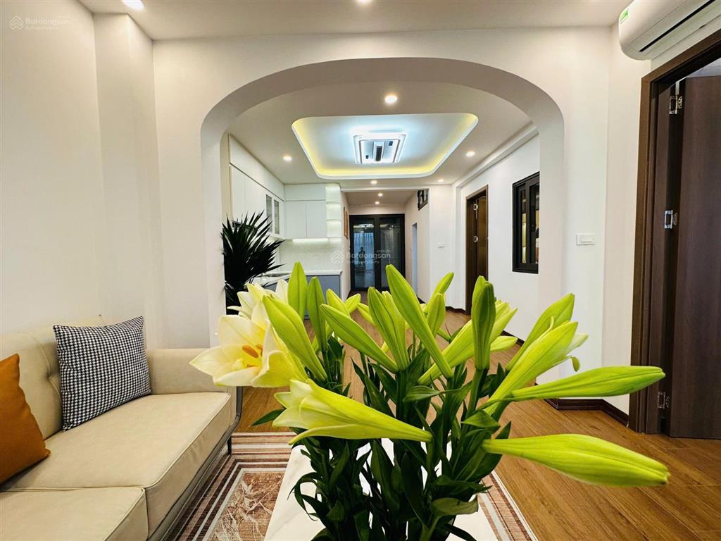 Bán căn hộ chung cư kdt trung hòa nhân chính, đường hoàng đạo thúy, 65m22 ngủlô góc giá 80tr/m