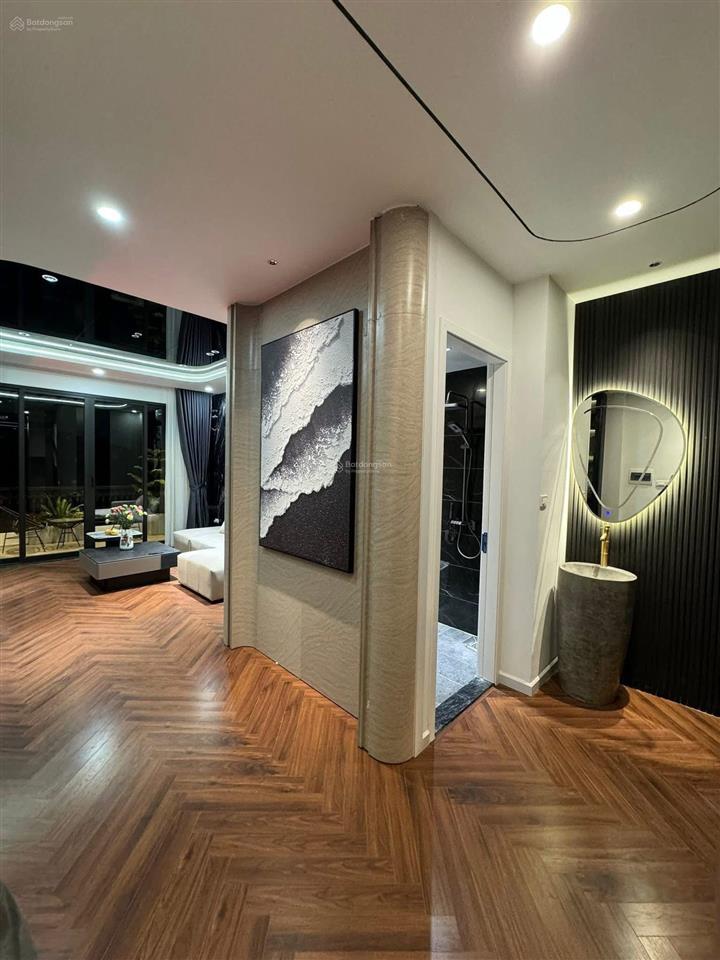 Chính chủ bán nhà khương đình  dt50m2* 6 tầng mới cứng thang máy nhập khẩu  full nội thất luxury