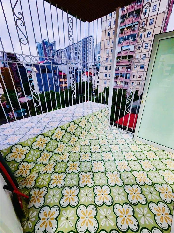 Bán căn hộ tt khu trung hòa nhân chính  100m2  3pn  2wc  lô góc, duplex giá 4.4 tỷ, sổ đỏ 40m2