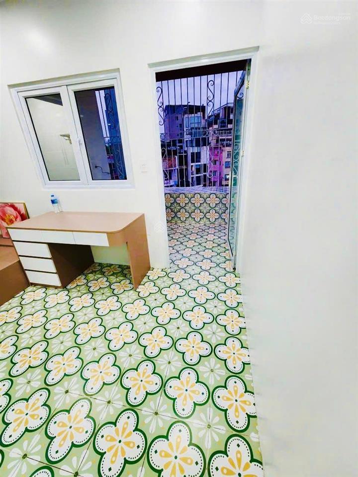 Bán căn hộ tt khu trung hòa nhân chính  100m2  3pn  2wc  lô góc, duplex giá 4.4 tỷ, sổ đỏ 40m2