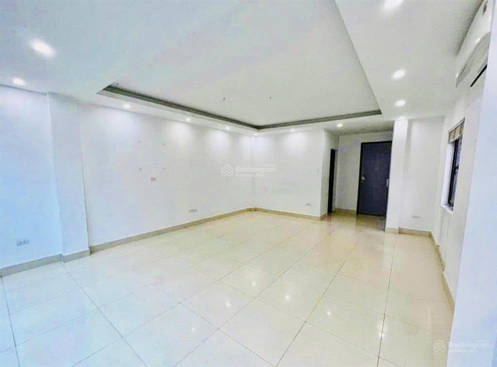 Bán tòa nhà mặt phố nguyễn văn tuyết, phố ẩm thực sầm uất  lô góc 2 mặt 45m2*6t*mt5m  giá 2x tỷ