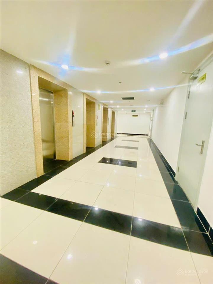 Cc bán căn hộ lô góc tòa ct3 x2 đại kim bộ quốc phòng, 123m2  4pn  2wc, tòa mới giá 8,3 tỷ