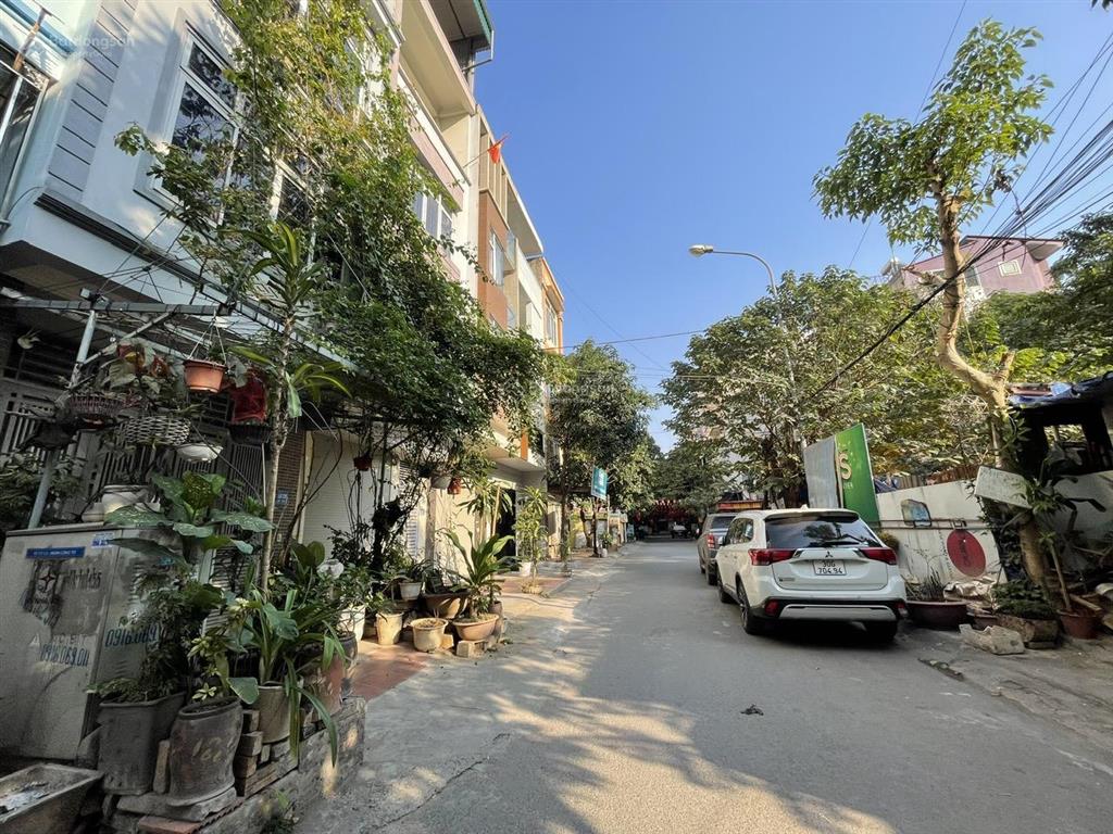 Chính chủ bán nhà xa la hà đông,vỉa hè , ô tô tránh, 50m2,nhà 5 tầng ,kinh doanh, nhà đẹp giá 16tyx