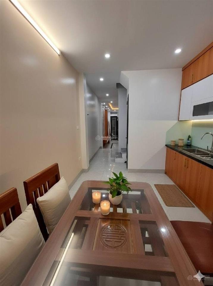 Gấp gấp, bán nhà mỗ lao, sát hồ, 52m2, nhà 4 tầng, ngõ thông, nhà dân xây, giá hời 7tỷ