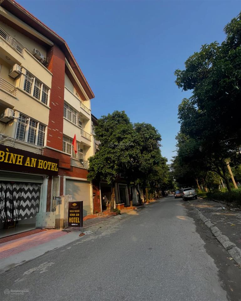 Gấp gấp, bán nhà mỗ lao, sát hồ, 52m2, nhà 4 tầng, ngõ thông, nhà dân xây, giá hời 7tỷ