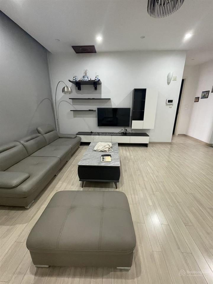 Cho thuê gấp căn hộ chung cư hyundai hillstate, full nội thất đẹp, giá 13,5 triệu, 102m, ở ngay