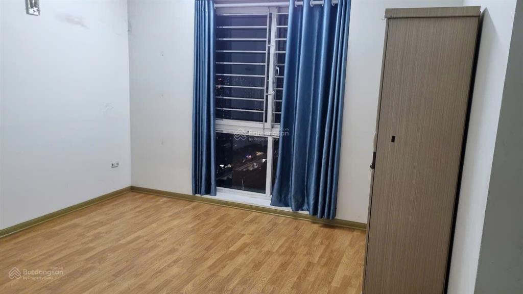 Cho thuê căn hộ chung cư sme hoàng gia, 11,5 triệu, 120m2, 3pn, 3wc, chính chủ uy tín