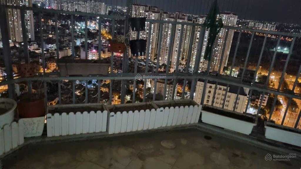 Cho thuê căn hộ chung cư sme hoàng gia, 11,5 triệu, 120m2, 3pn, 3wc, chính chủ uy tín