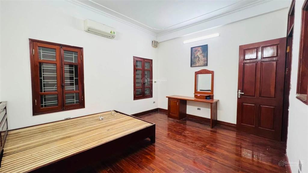 Cho thuê liền kề kđt văn phú, hà đông, 90m2 x 5 tầng, vị trí đẹp đường 20m, giá chỉ 16,5tr/tháng
