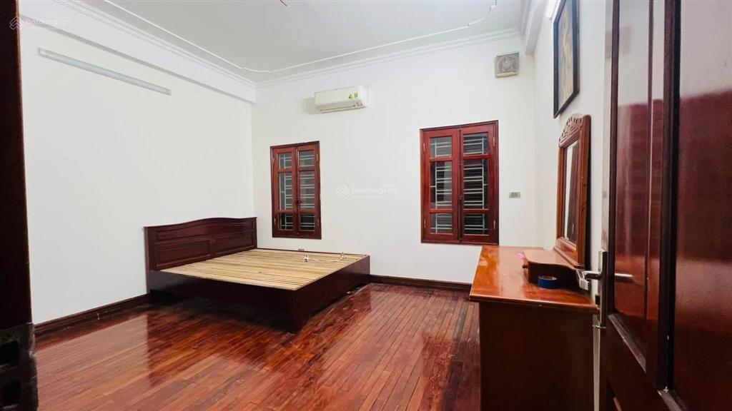 Cho thuê liền kề kđt văn phú, hà đông, 90m2 x 5 tầng, vị trí đẹp đường 20m, giá chỉ 16,5tr/tháng